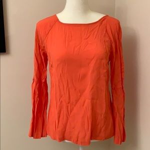 Women’s Banana Republic bell sleeve top